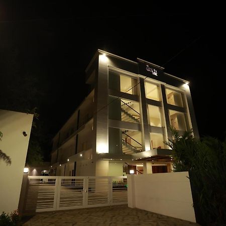 The Gold Hotel Palakkad Esterno foto