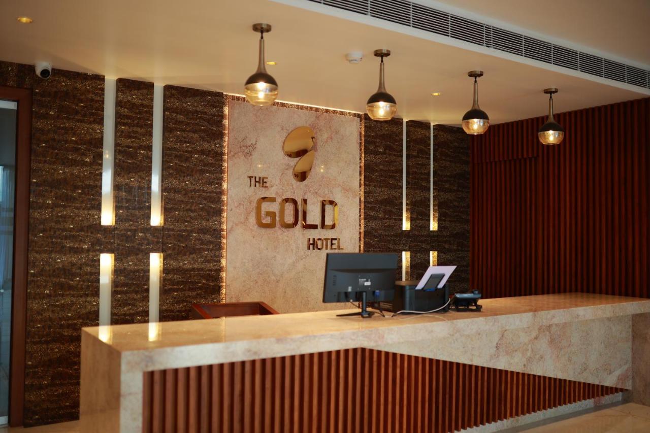 The Gold Hotel Palakkad Esterno foto