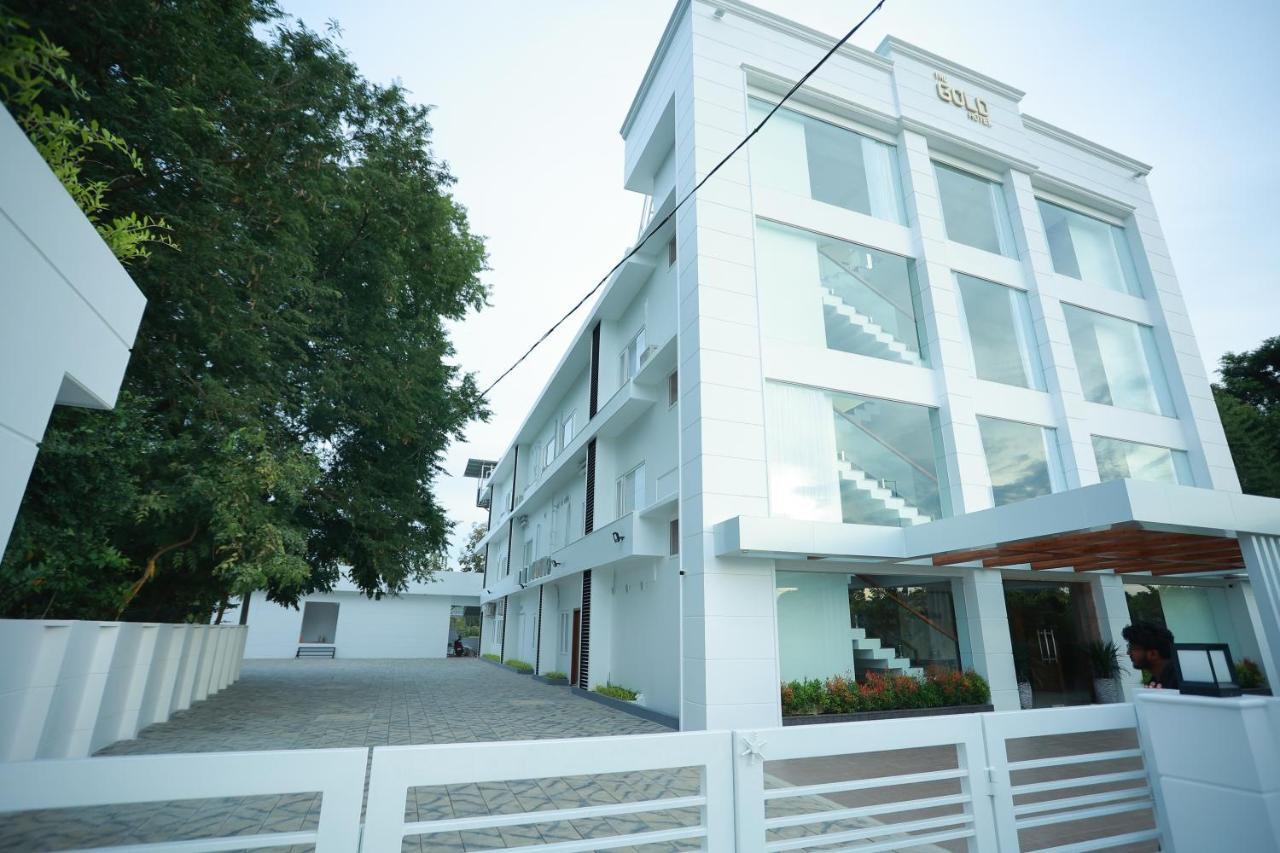 The Gold Hotel Palakkad Esterno foto