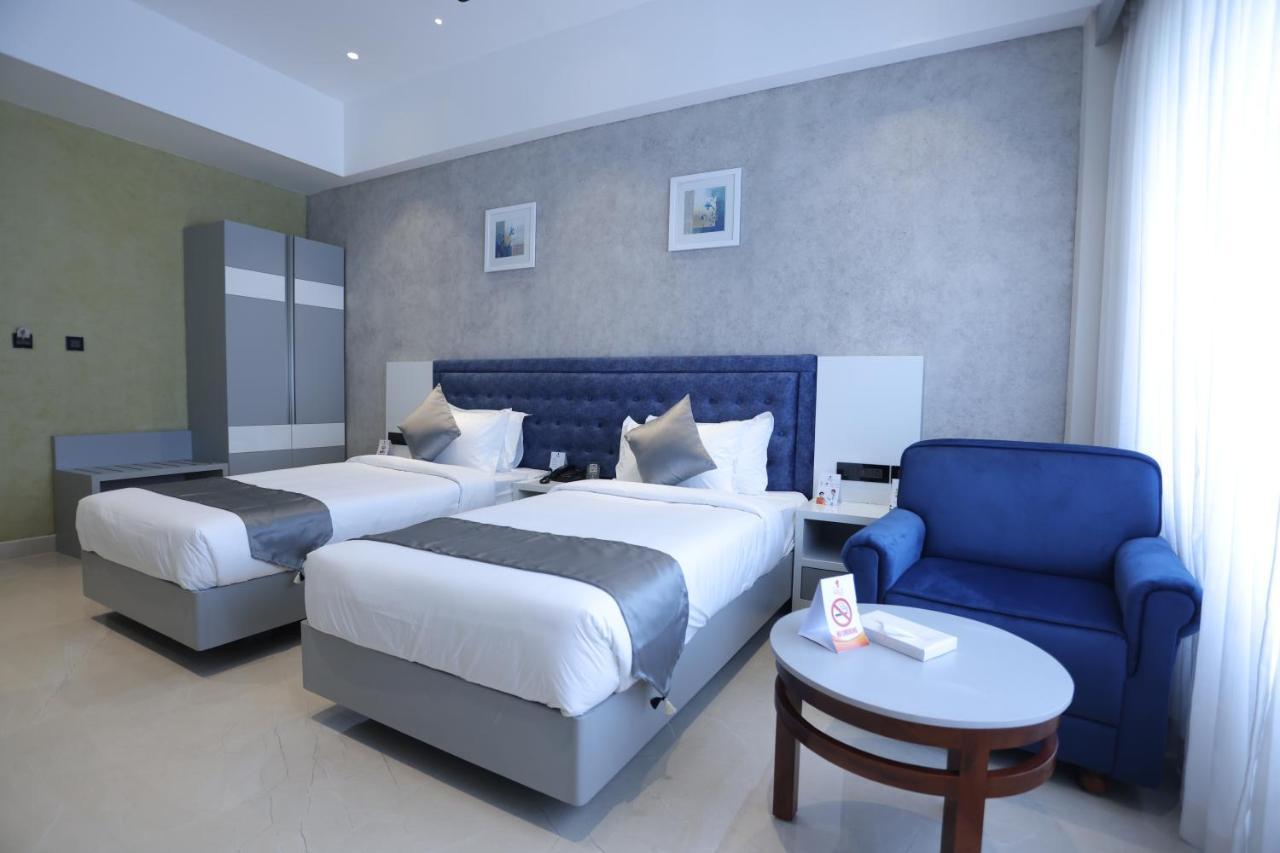 The Gold Hotel Palakkad Esterno foto
